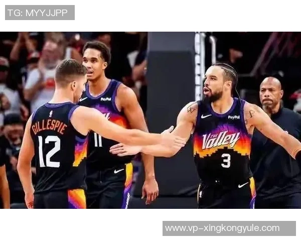 乌度卡称赞狄龙近期状态出色期待他在比赛中展现强烈侵略性